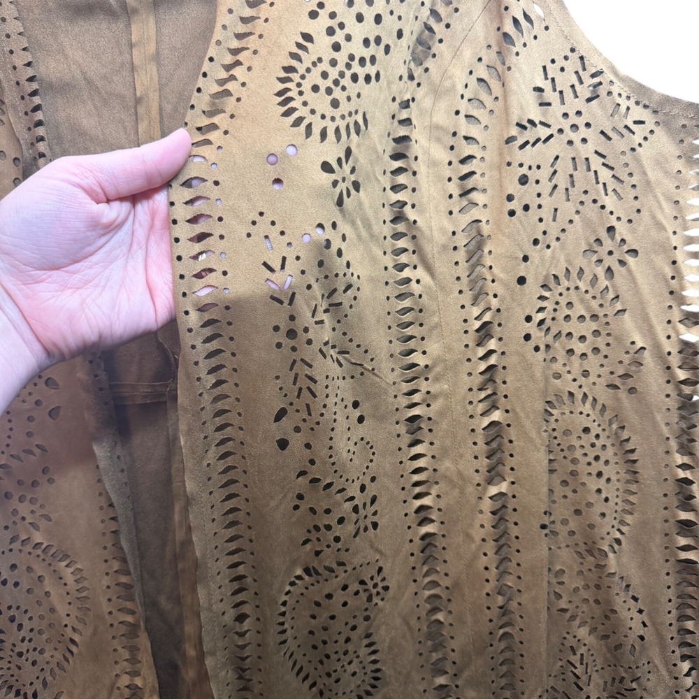 Roamans Vest Women 22/24 Tan Faux Suede Laser Cut Fringe Boho Western Cowgirl - Picture 5 of 8